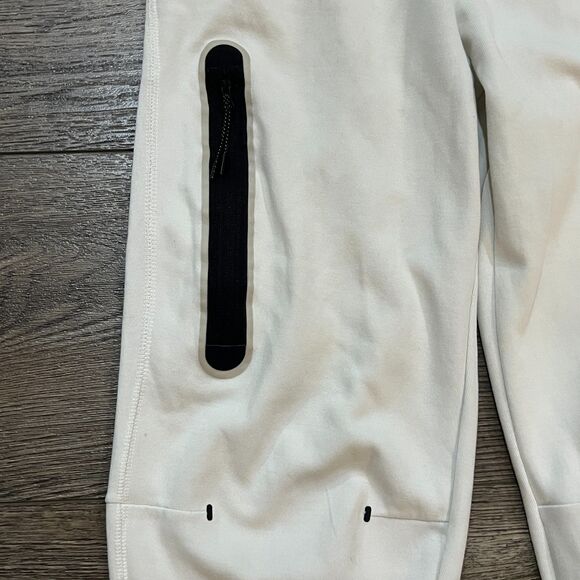 Nike Sportswear Tech Fleece Joggers White Sweatpants CW4292-121 Women's Size XS - Picture 3 of 9